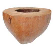 Flowerpot coconut polished. Art. code: CCB011. Size Diameter aprox  cm. Price FOB 1,55 usd.