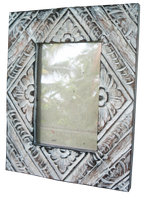 Wooden Frame 1663 H25cm, L20cm. Glass 3mm. 